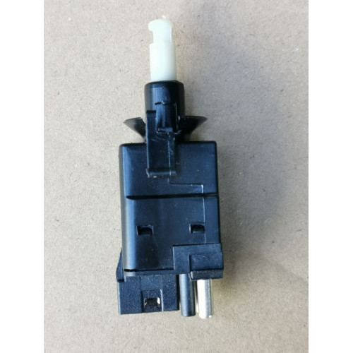 PartzBiz CE: SL0015450109-Brake Light Switch SL0015450109 PartzBiz CE: SL0015450109-Brake Light Switch SL0015450109