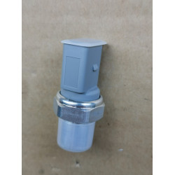 PartzBiz CE SL3R0959126-OE - A/C Pressure Switch SL3R0959126-OE PartzBiz CE SL3R0959126-OE - A/C Pressure Switch SL3R0959126-OE