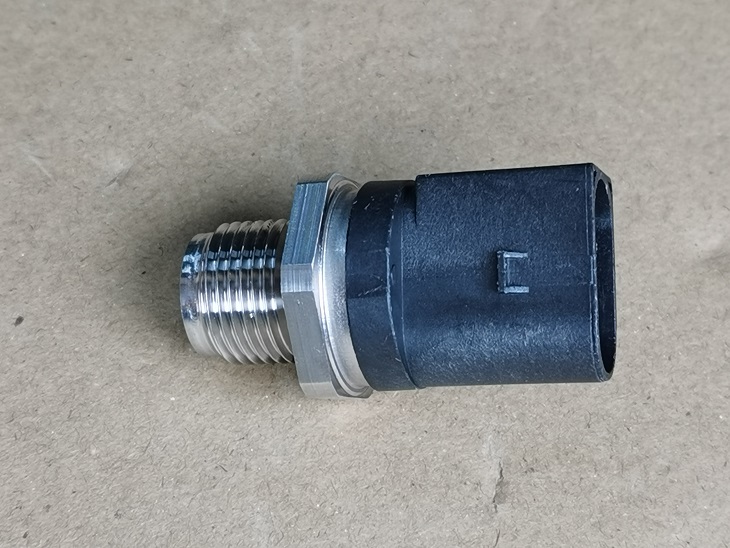 PartzBiz CE: SL13538589933-Fuel Pressure Sensor SL13538589933 PartzBiz CE: SL13538589933-Fuel Pressure Sensor SL13538589933