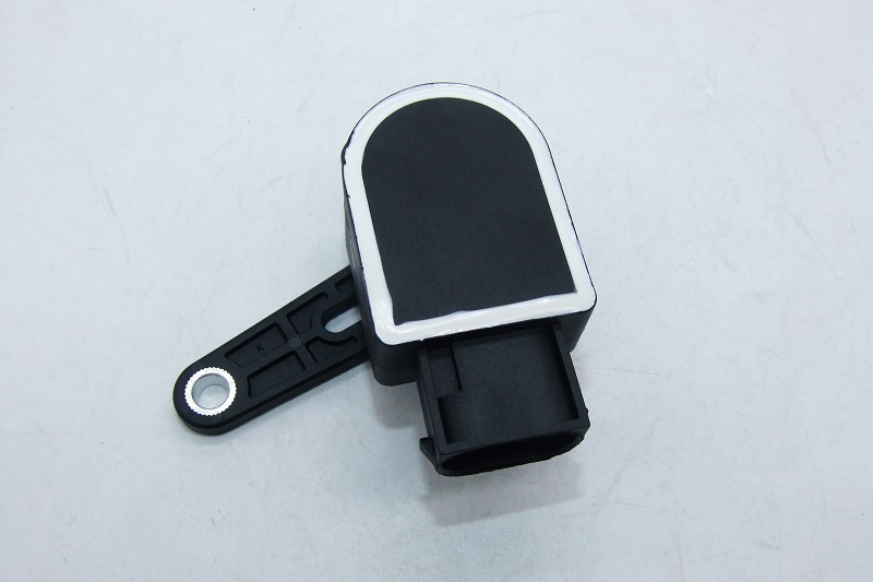 PartzBiz CE: SL37146784075-Front Headlight Level Sensor SL37146784075 PartzBiz CE: SL37146784075-Front Headlight Level Sensor SL37146784075