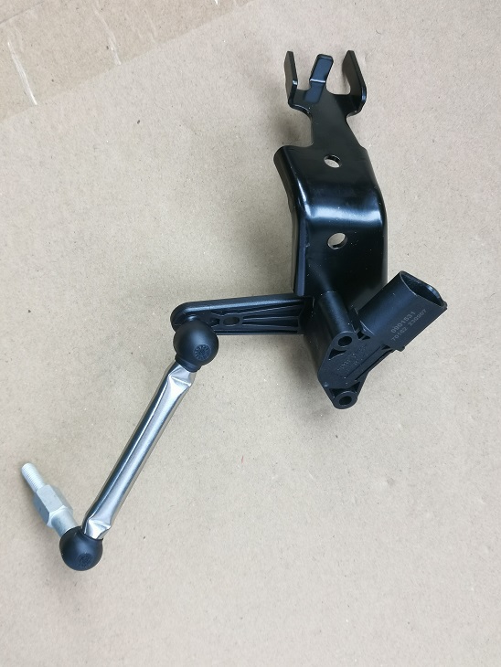 PartzBiz CE: SL4M0941285D-Front Headlight Level Sensor SL4M0941285D PartzBiz CE: SL4M0941285D-Front Headlight Level Sensor SL4M0941285D